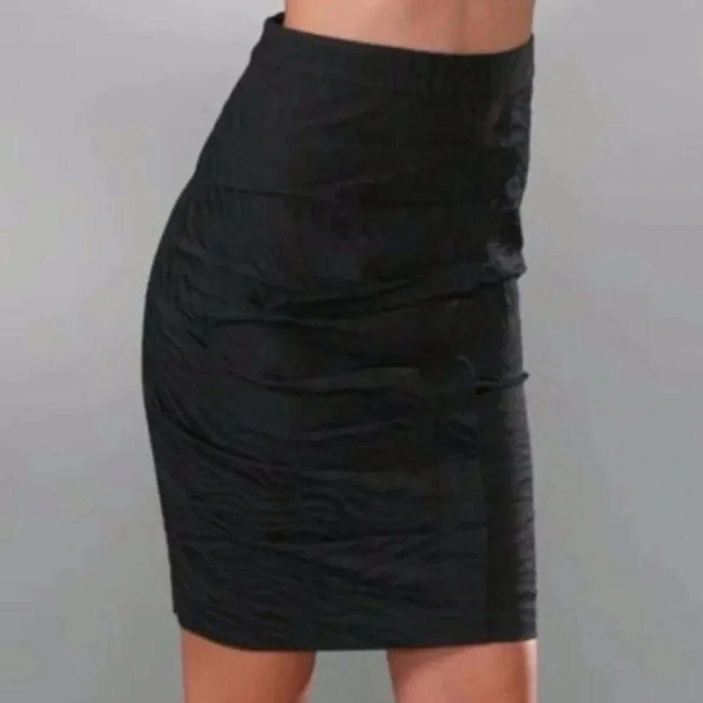 Diane Von Furstenberg stunning skirt